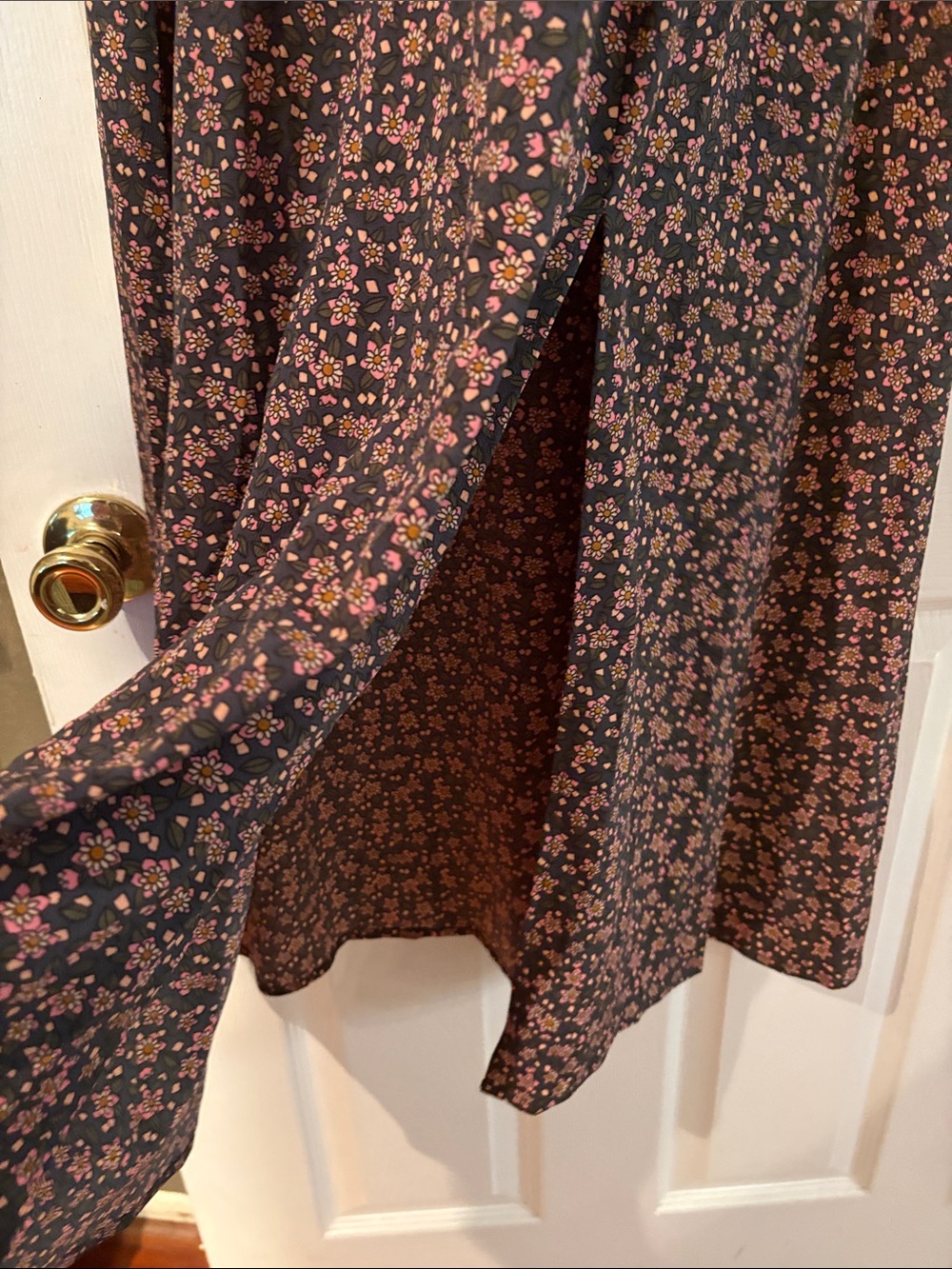 NATURAL LIFE Daisy Print Maxi Dress with lace trim neckline - Picture 4 of 7